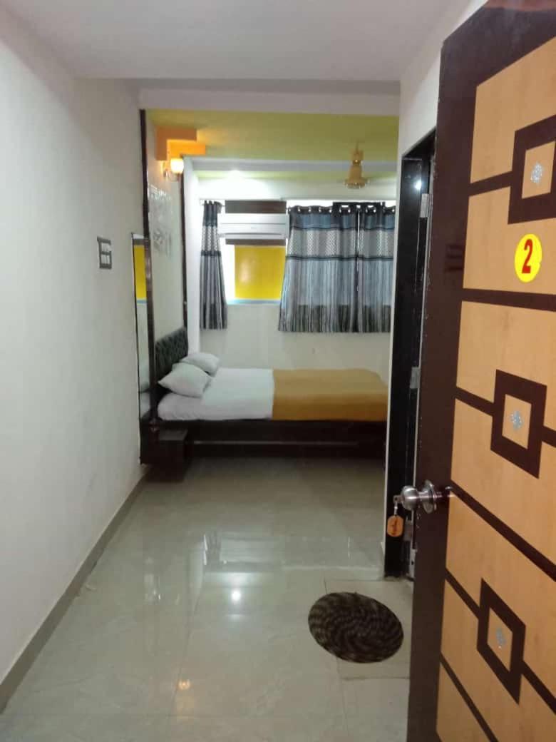Sahil Lodge Akkalkot Akalkot Eksteriør bilde